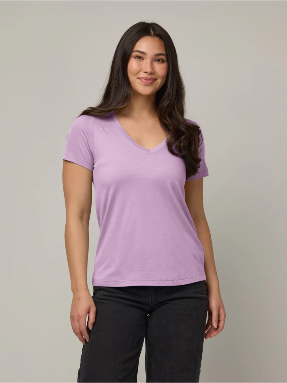 Wool& Merino Morgan V-Neck Tee in Wild Orchid